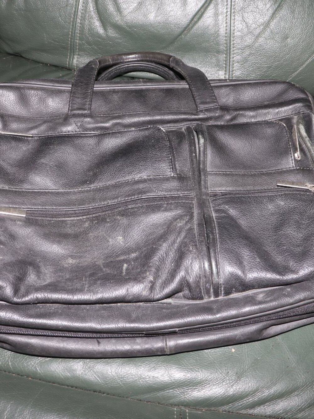 Vintage 90s Bill Blass Black Laptop Messenger Bag Expandable Lots of pockets!